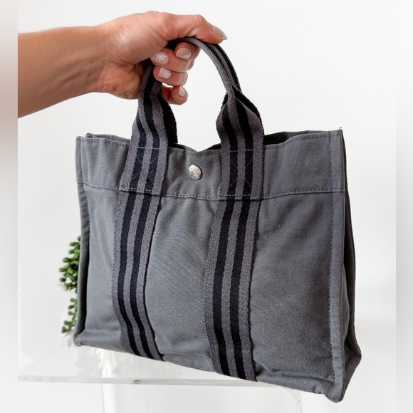 Hermes Fourre Tout Tote Canvas Bag Gray Top Handle Purse - Picture 4 of 16